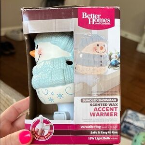 Snowman wall plug wax warmer